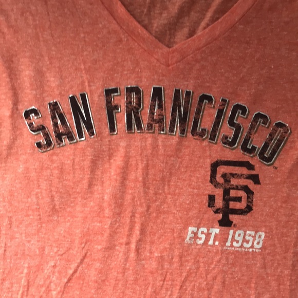 Genuine Merchandise by Campus Lifestyle San Francisco Giant V-Neck Tee - Picture 3 of 6